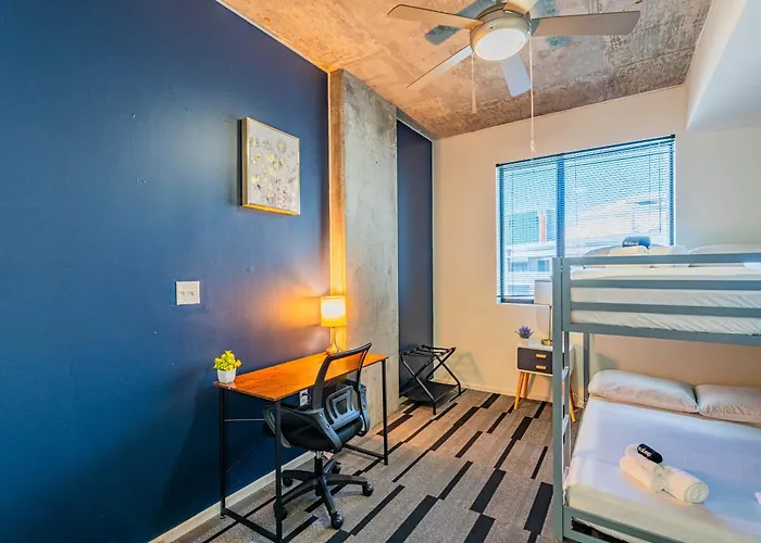 Apartamento Stunning 2bd - Dt- Gym, Pool, Parking Sleep8